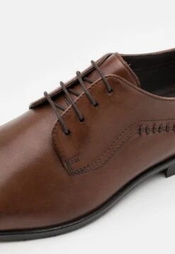 Pier One Stringate ElegantiCognac Uomo Scarpe Eleganti PI912M0CI-O11 -Negozio online Pier One Italia 8d4454864bb7474294223e3dcff1302e