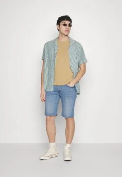 Pier One Shorts Di JeansLight Blue Denim Uomo Jeans PI922F05B-K11