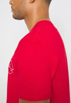 Pier One T-Shirt Con StampaRed Uomo T-shirt E Polo PI922O0WG-G11 -Negozio online Pier One Italia 9108546419b64b3ca5ddc73f9974c891 scaled