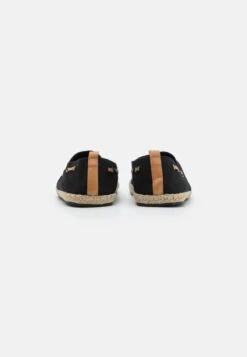 Pier One EspadrillasBlack Uomo Scarpe Basse PI912C0AZ-Q11 -Negozio online Pier One Italia 93956be1d89c4c879aef60fde003ab72