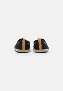 Pier One EspadrillasBlack Uomo Scarpe Basse PI912C0AZ-Q11 8 Pier One EspadrillasBlack Uomo Scarpe Basse PI912C0AZ-Q11 -Negozio online Pier One Italia 93956be1d89c4c879aef60fde003ab72 scaled