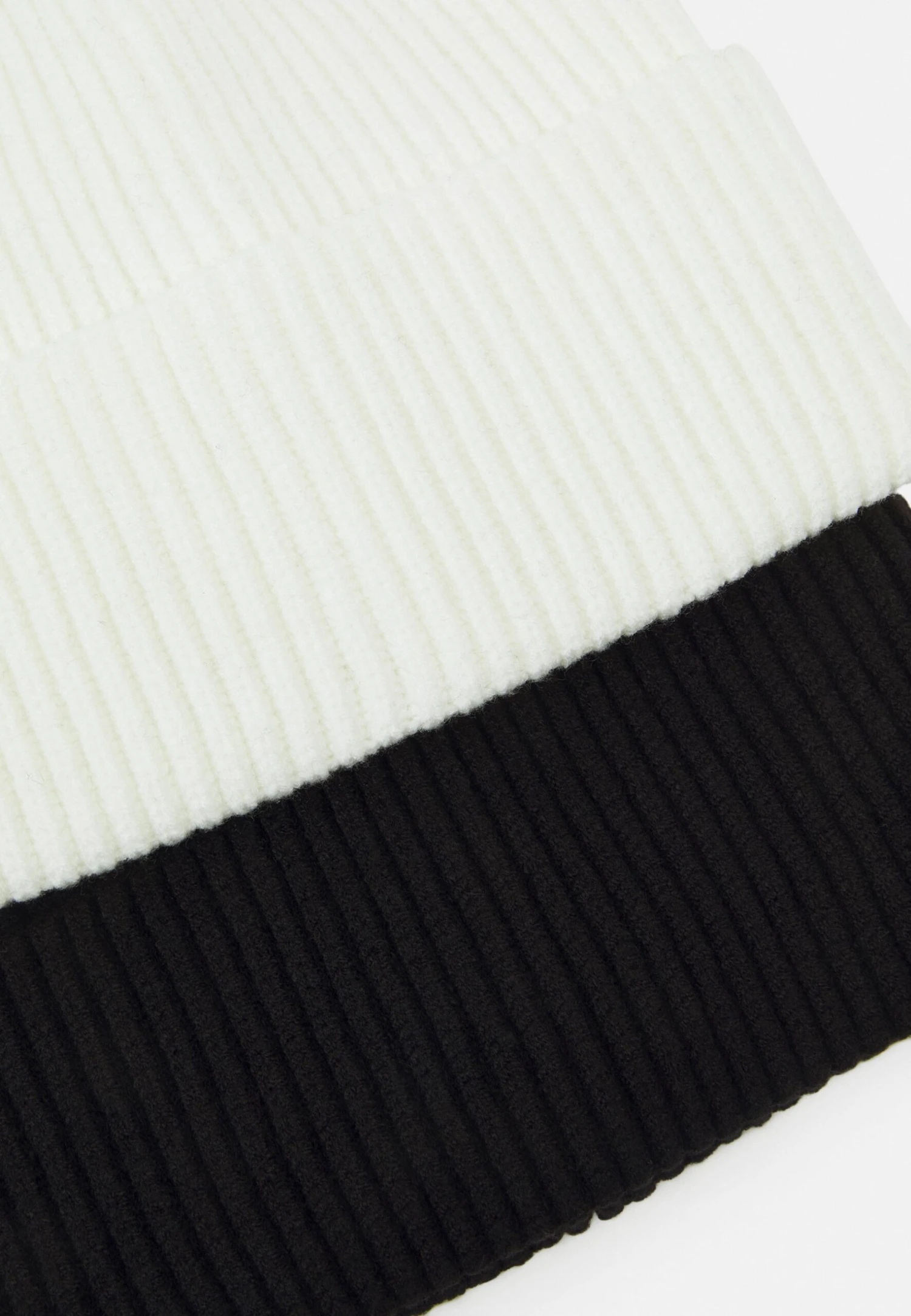 Pier One Unisex 2 PackBerrettoBlack/White Donna Cappelli E Foulard PI954P00N-Q11 3 Pier One Unisex 2 PackBerrettoBlack/White Donna Cappelli E Foulard PI954P00N-Q11 - immagine 3