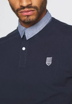 Pier One PoloDark Blue Uomo T-shirt E Polo PI922P05P-K11 -Negozio online Pier One Italia 9645ea8fa90f409f85a25ffb8f4a5d55