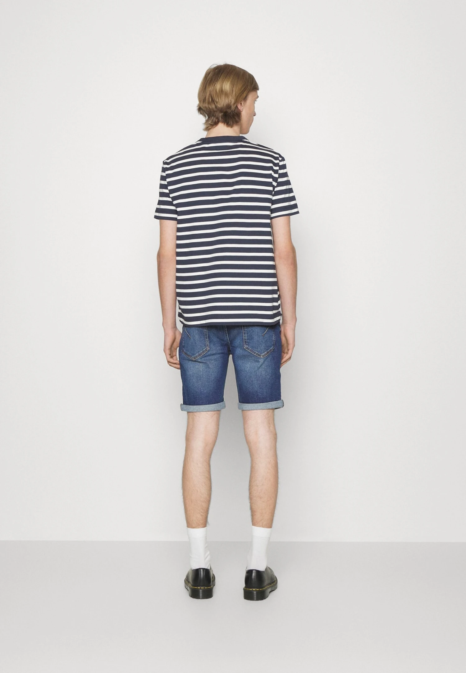 Pier One Shorts Di JeansDark Blue Denim Uomo Jeans PI922F04L-K12 3 Pier One Shorts Di JeansDark Blue Denim Uomo Jeans PI922F04L-K12 - immagine 3