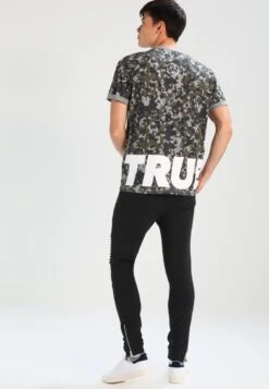 Pier One Biker JoggerPantaloni SportiviBlack Uomo Pantaloni Sportivi E Joggers PI922E03L-Q11 -Negozio online Pier One Italia 9e1fd48a4e81410d808b9d9d17a80062