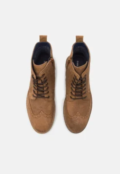 Pier One Stivaletti StringatiCognac Uomo Stivaletti/Stivali PI912K0C1-O11 9 Pier One Stivaletti StringatiCognac Uomo Stivaletti/Stivali PI912K0C1-O11 -Negozio online Pier One Italia 9f1ddddfdc7145a3aa6bed4e3080b1ff scaled