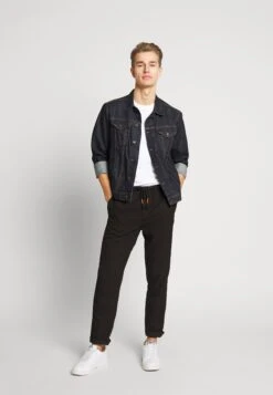 Pier One 3 PackT-Shirt BasicGrey/White/Black Uomo T-shirt E Polo PI922O0K8-C11