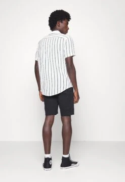 Pier One 2 PackCamiciaBlack/White Uomo Camicie PI922D0CS-Q11 -Negozio online Pier One Italia a68cb2ff17104e928d6a0c4cb305d53e