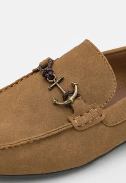 Pier One UnisexMocassiniBeige Donna Scarpe Piatte PI915C00A-B11 11 Pier One UnisexMocassiniBeige Donna Scarpe Piatte PI915C00A-B11 -Negozio online Pier One Italia abad0151f5044a168c0a92613039cc81 scaled