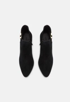 Pier One LeatherStivalettiBlack Donna Stivaletti PI911N09S-Q11 -Negozio online Pier One Italia ac0e8a9e2f444ed7b2bb2294947141ff