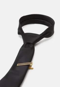 Pier One Set - Fazzoletti Da Taschino - Black 11 Pier One Set - Fazzoletti Da Taschino - Black -Negozio online Pier One Italia b01ba15170c04400bc215da586d5113c scaled