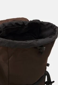 Pier One UnisexZainoBrown Uomo Borse PI954O03T-O11 6 Pier One UnisexZainoBrown Uomo Borse PI954O03T-O11 -Negozio online Pier One Italia b6f61a01169f43bbbcb7ad1adcc8d51c