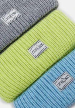 Pier One Unisex 3 PackBerrettoGrey, Neon Green, Light Blue Uomo Cappellie Berretti PI954P009-C11 5 Pier One Unisex 3 PackBerrettoGrey, Neon Green, Light Blue Uomo Cappellie Berretti PI954P009-C11 -Negozio online Pier One Italia b7e517f5f9984a9f84a01c2fea84a466