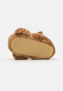 Pier One PantofoleBrown Uomo Pantofole PI912I00E-O11 10 Pier One PantofoleBrown Uomo Pantofole PI912I00E-O11 -Negozio online Pier One Italia b86dea314ae14c12bd608991175d1154