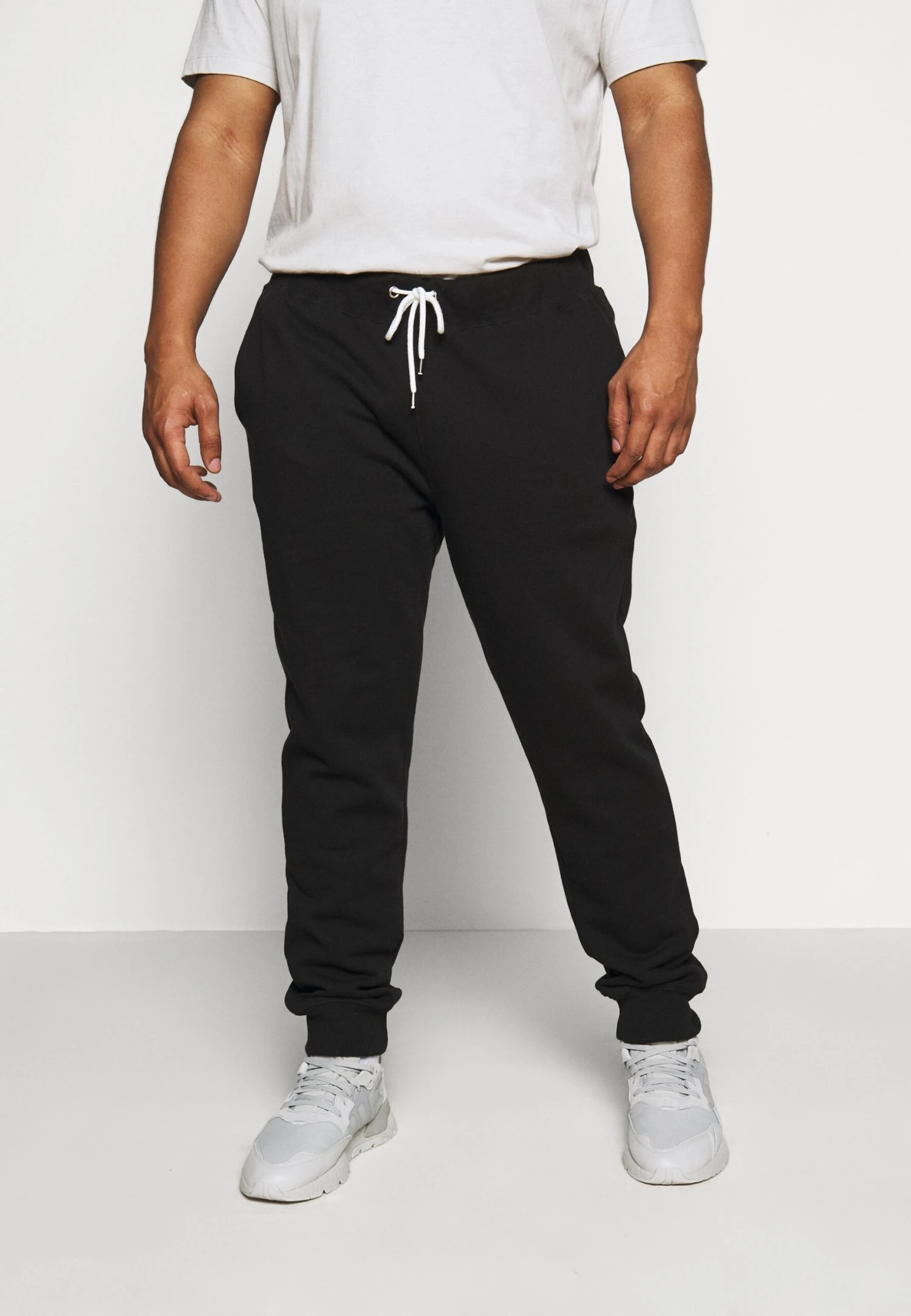 Pier One Pantaloni SportiviBlack Uomo Pantaloni PI922E03U-Q11 1 Pier One Pantaloni SportiviBlack Uomo Pantaloni PI922E03U-Q11