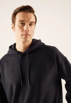 Pier One FelpaBlack Uomo Maglieria E Felpe PI922S0HD-Q11 -Negozio online Pier One Italia c0305270799f477f953842a1a8f7cbf8