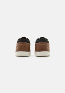 Pier One Sneakers BasseCognac Uomo Sneaker PI912O053-O11 8 Pier One Sneakers BasseCognac Uomo Sneaker PI912O053-O11 -Negozio online Pier One Italia c179352cbf354ec887f25290834dd5a5