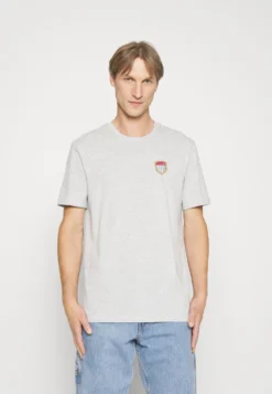 Pier One T-Shirt Con StampaLight Grey Uomo T-shirt E Polo PI922O0YS-C11