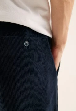 Pier One CorduroyPantaloniDark Blue Uomo Pantaloni PI922E05I-K11 -Negozio online Pier One Italia c29f05bcce7a49418ac8cffeaa0c4fd0