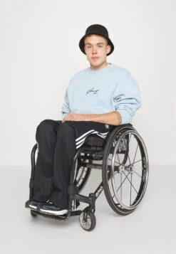 Pier One FelpaLight Blue Uomo Maglieria E Felpe PI922S0FN-K11 12 Pier One FelpaLight Blue Uomo Maglieria E Felpe PI922S0FN-K11 -Negozio online Pier One Italia c48632c3e7454e24a89036a0e9ebbbdd