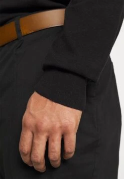 Pier One MaglioneBlack Uomo Maglieria PI922Q08O-Q11 -Negozio online Pier One Italia c491cef8c25c426aaa48c349875b40e7