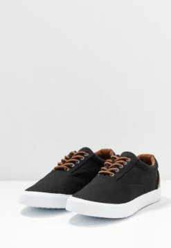Pier One Sneakers BasseBlack Uomo Sneaker PI912O02D-Q11 -Negozio online Pier One Italia c4cf3565537c4ea1b44b68540f2735de