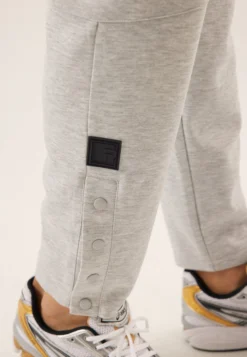 Pier One Pantaloni SportiviMottled Light Grey Uomo Pantaloni PI922E05P-C11 11 Pier One Pantaloni SportiviMottled Light Grey Uomo Pantaloni PI922E05P-C11 -Negozio online Pier One Italia c5883c626c2943e9980cf44bd8364e3f scaled