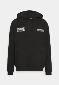 Pier One Wood HoodieFelpa Con CappuccioBlack Uomo Maglieria E Felpe PI922S0HN-Q11 -Negozio online Pier One Italia d25bdb72433c4e5789132a2a40256573 scaled