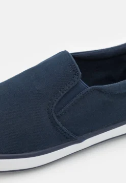 Pier One Unisex - Sneakers Basse - Dark Blue -Negozio online Pier One Italia d492a0b4967e43d3b9cf58a8e4c33896 scaled