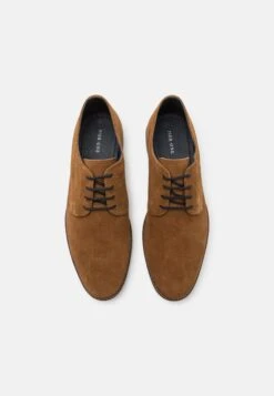 Pier One LeatherStringateCognac Uomo Scarpe Con I Lacci PI912M0DG-O11 9 Pier One LeatherStringateCognac Uomo Scarpe Con I Lacci PI912M0DG-O11 -Negozio online Pier One Italia d5bd84177bae4463bc48b9d4edd2137e