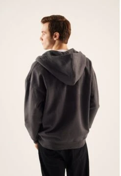 Pier One Felpa Con ZipGrey Uomo Maglieria E Felpe PI922S0HE-C12 -Negozio online Pier One Italia dabe3172f0f643a080d0bb1fd5150180