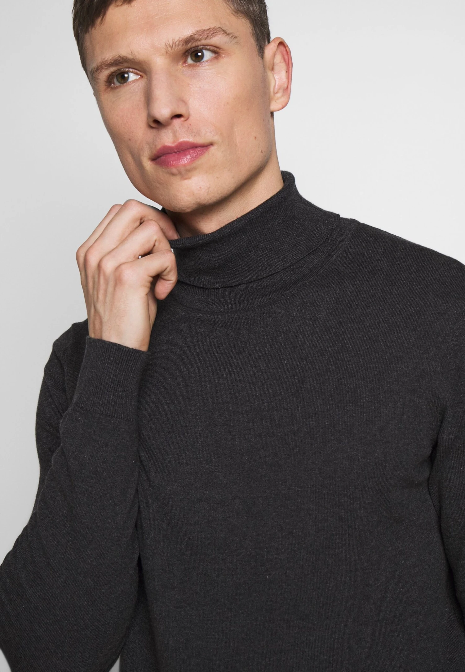 Pier One 2 PackBasic TurtleneckMaglioneBlack/Mottled Dark Grey Uomo Maglieria PI922Q06B-Q11 6 Pier One 2 PackBasic TurtleneckMaglioneBlack/Mottled Dark Grey Uomo Maglieria PI922Q06B-Q11 - immagine 6