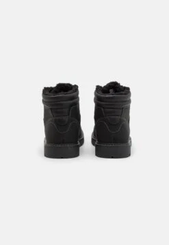 Pier One Stivaletti StringatiBlack Uomo Stivaletti/Stivali PI912K0BE-Q11 -Negozio online Pier One Italia e0b48d1b6b99480084a04cdf4ddf7019