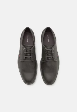 Pier One Stringate SportiveGrey Uomo Scarpe Con I Lacci PI912M0DE-C11 9 Pier One Stringate SportiveGrey Uomo Scarpe Con I Lacci PI912M0DE-C11 -Negozio online Pier One Italia e3ddb0f013e34b79ac37c2bd74471bee scaled
