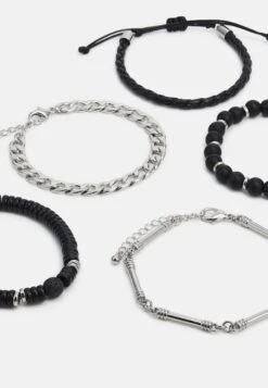 Pier One 5 PackBraccialeSilver-Coloured, Black Uomo Gioielli PI952L00T-D11 5 Pier One 5 PackBraccialeSilver-Coloured, Black Uomo Gioielli PI952L00T-D11 -Negozio online Pier One Italia e7fdb58dc0d346889d43460456586028