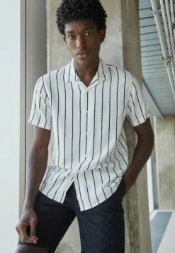 Pier One 2 PackCamiciaBlack/White Uomo Camicie PI922D0CS-Q11 -Negozio online Pier One Italia e9850c2e54ca4eb6b01614842b047075