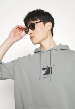 Pier One Felpa Grey Uomo Maglieria E Felpe PI922S0HM-C11 -Negozio online Pier One Italia e9ba033427de4561ba00139ddd1416e4