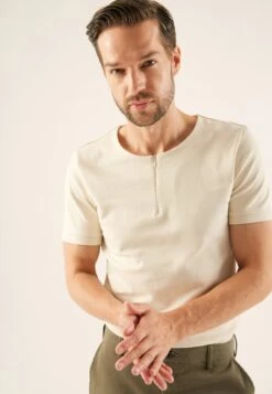 Pier One T-Shirt BasicOff-White Uomo T-shirt E Polo PI922O0YJ-A11