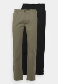 Pier One 2 Pack - Chino - Black/Olive 10 Pier One 2 Pack - Chino - Black/Olive -Negozio online Pier One Italia ebd10bb4afeb44f4b1e16c8a062cc5c1 scaled