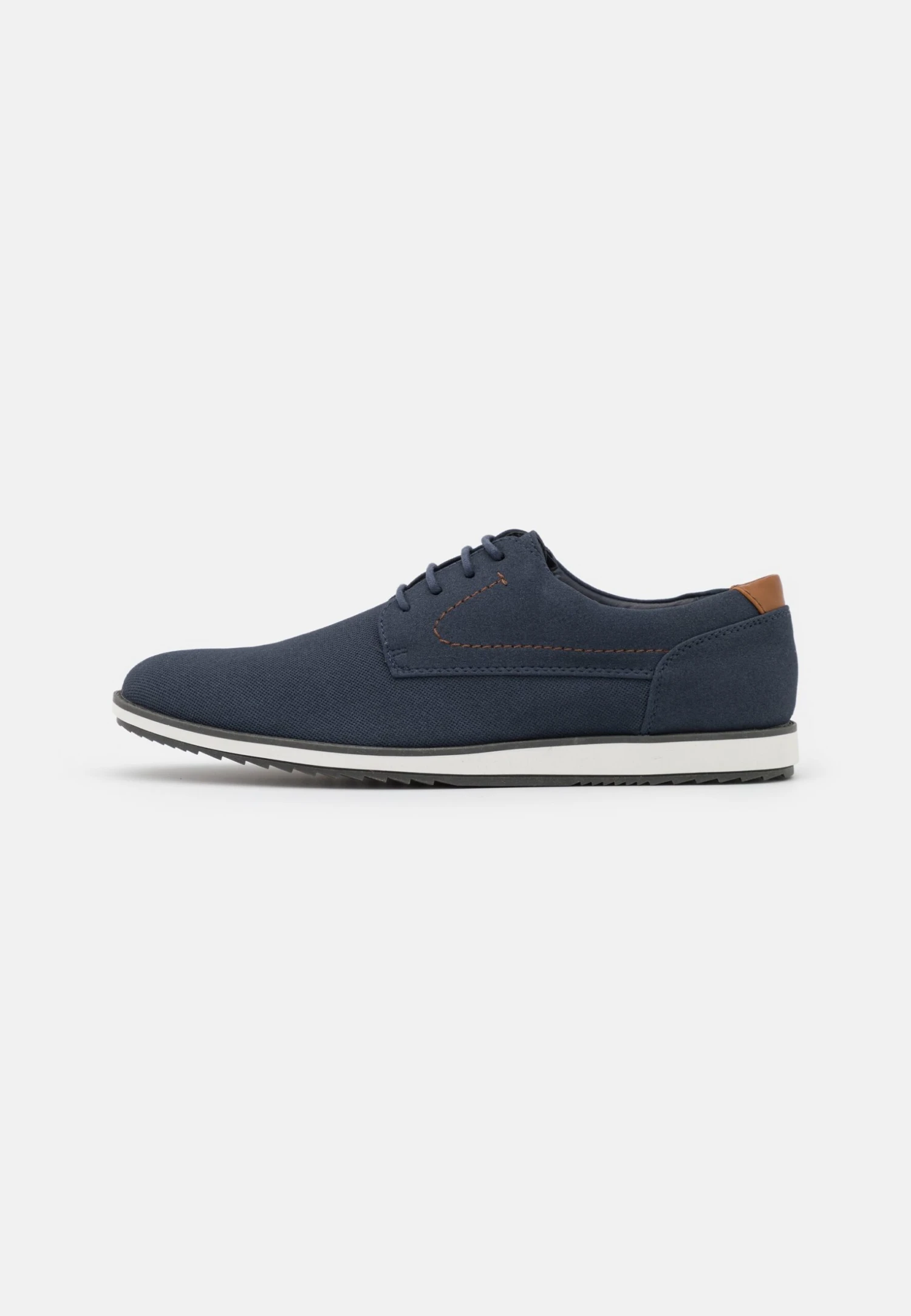 Pier One Stringate SportiveDark Blue Uomo Scarpe Con I Lacci PI912M09Q-K11 1 Pier One Stringate SportiveDark Blue Uomo Scarpe Con I Lacci PI912M09Q-K11