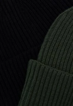 Pier One Unisex 2 PackBerrettoBlack/Khaki Uomo Cappellie Berretti PI954P00N-Q14 -Negozio online Pier One Italia ecb2c8ad086f4ace9e748cd9a809f0c7