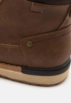 Pier One Stivaletti StringatiBrown Uomo Stivaletti/Stivali PI912K0B1-O11 -Negozio online Pier One Italia ed86c3a22bf44827bf90b2575491ce4d