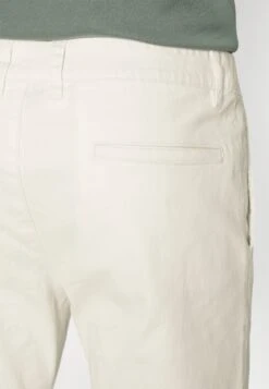 Pier One ChinoWhite Uomo Pantaloni PI922EA0O-A11 -Negozio online Pier One Italia eeb5fc9811444f8fba403a1a0cd3e719
