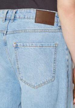 Pier One Distress On KneesJeans BaggyLight Blue Denim Uomo Jeans PI922G04N-K11 9 Pier One Distress On KneesJeans BaggyLight Blue Denim Uomo Jeans PI922G04N-K11 -Negozio online Pier One Italia ef0878bf5af4400aa54a42825fa794da