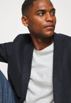 Pier One 5 PackT-Shirt BasicBlack/White/Light Grey Uomo T-shirt E Polo PI922O0GY-Q13 -Negozio online Pier One Italia f423d232533e42e680c38537bdc74813