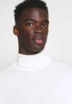 Pier One Maglione - Off-White -Negozio online Pier One Italia f904e2f3a5d44d2aa5d3a33c4185d11b scaled