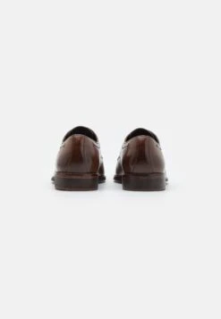 Pier One LeatherStringateBrown Uomo Scarpe Eleganti PI912M0E6-O11 -Negozio online Pier One Italia fa4f5a44f90e495da6233355106449e7