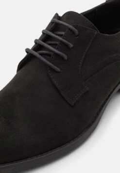 Pier One StringateBlack Uomo Scarpe Con I Lacci PI912M0D4-Q11 11 Pier One StringateBlack Uomo Scarpe Con I Lacci PI912M0D4-Q11 -Negozio online Pier One Italia ff9fe2b7a2d645a2b6c8f96248b2bf92